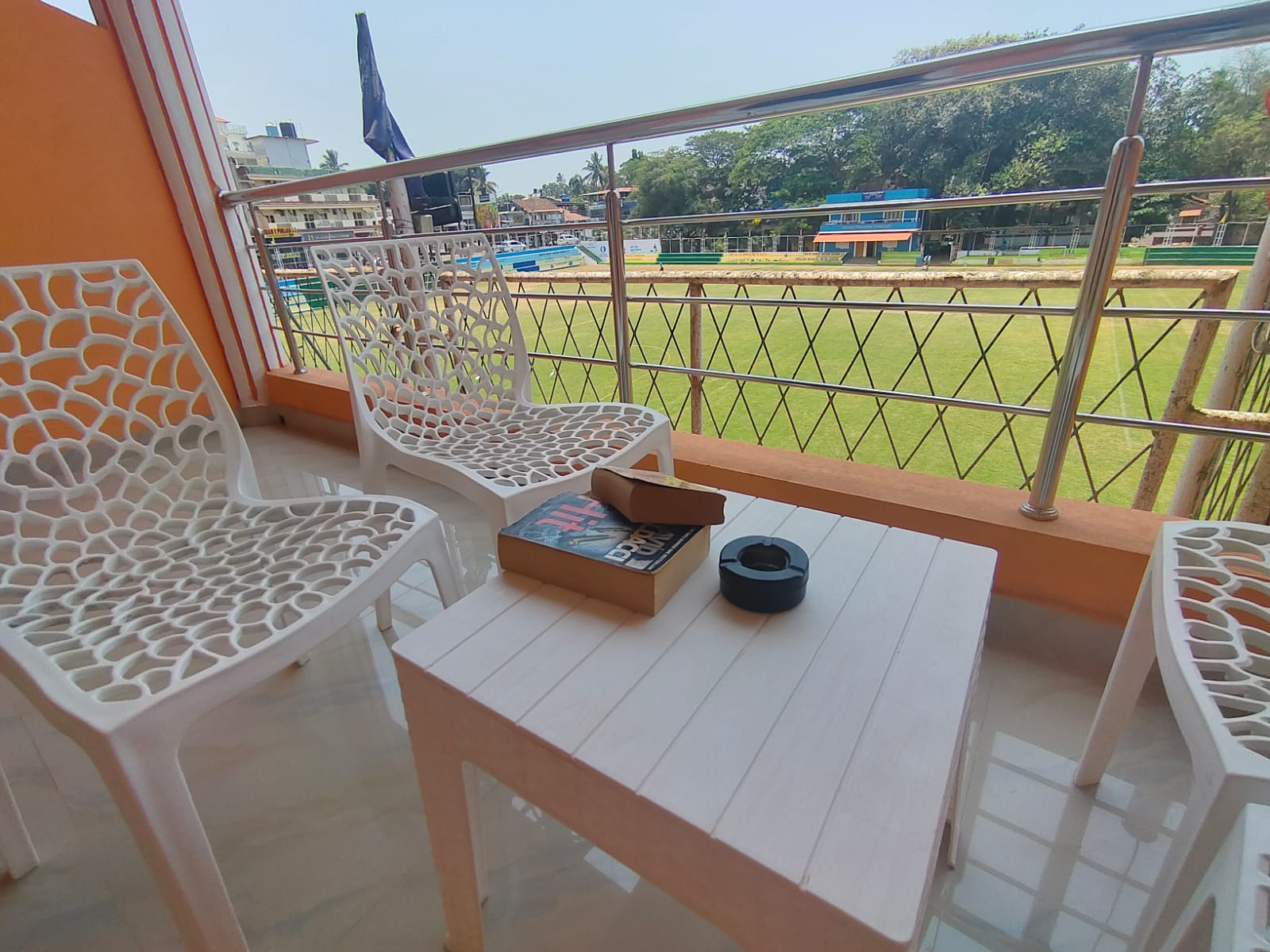 Cozy Suite Room wid Balcony AC,Backup,Nr Beach,104